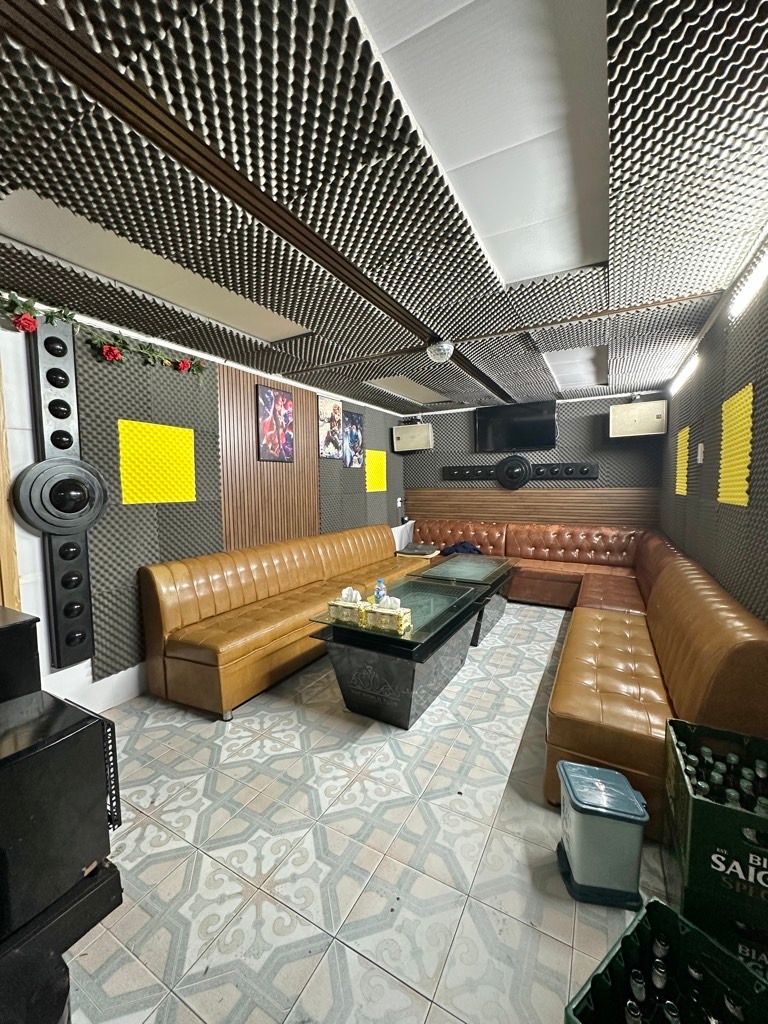 Bán nhà Quỳnh Mai - diện tích 50m2 1 tầng - mặt đường ô tô tránh - giá 4,2 tỷ