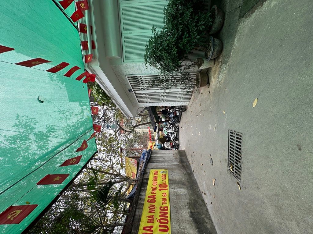 Bán nhà Quỳnh Mai - diện tích 50m2 1 tầng - mặt đường ô tô tránh - giá 4,2 tỷ