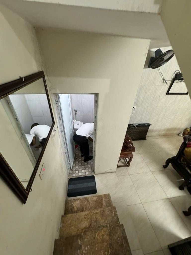 Bán nhà Đầm Trấu - diện tích 20.9m2 3 tầng - Ô TÔ - PHÂN LÔ - giá 8,1 tỷ