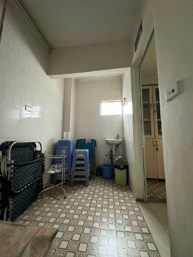 Bán nhà Đầm Trấu - diện tích 20.9m2 3 tầng - Ô TÔ - PHÂN LÔ - giá 8,1 tỷ