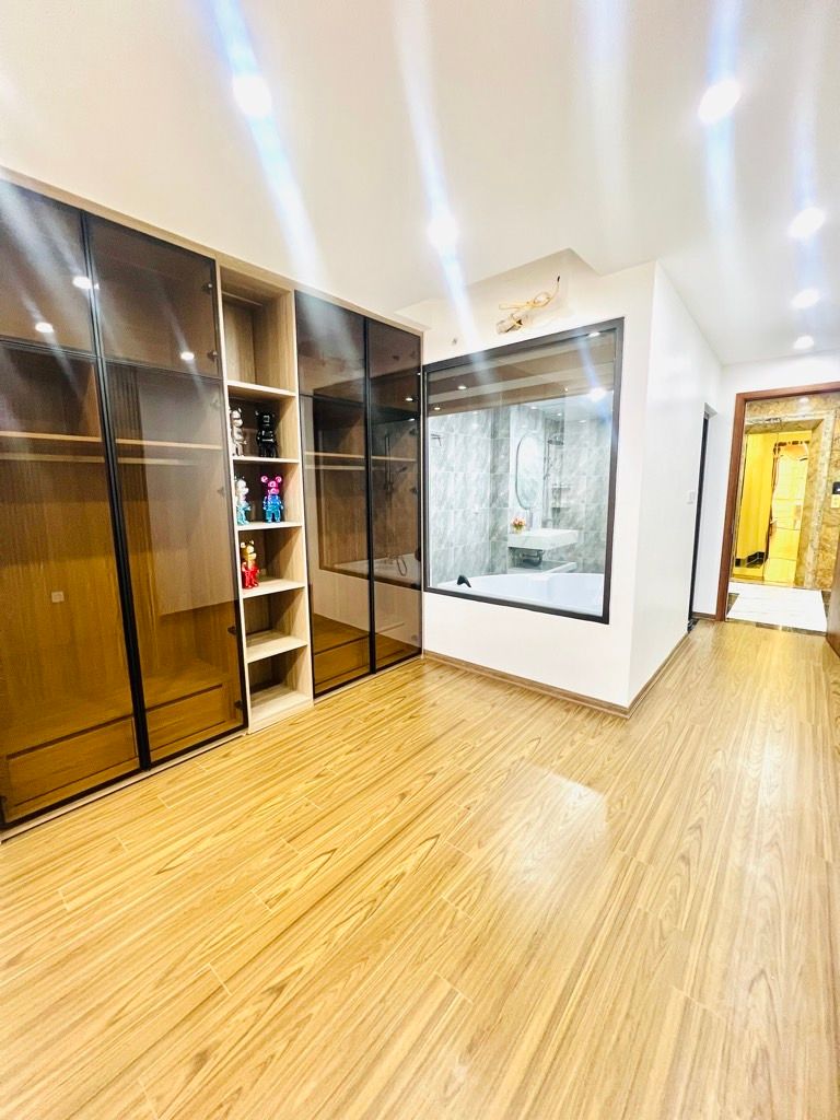 Bán nhà Thịnh Liệt - diện tích 50m2 6 tầng - Kinh doanh sầm uất - giá 22,6 tỷ