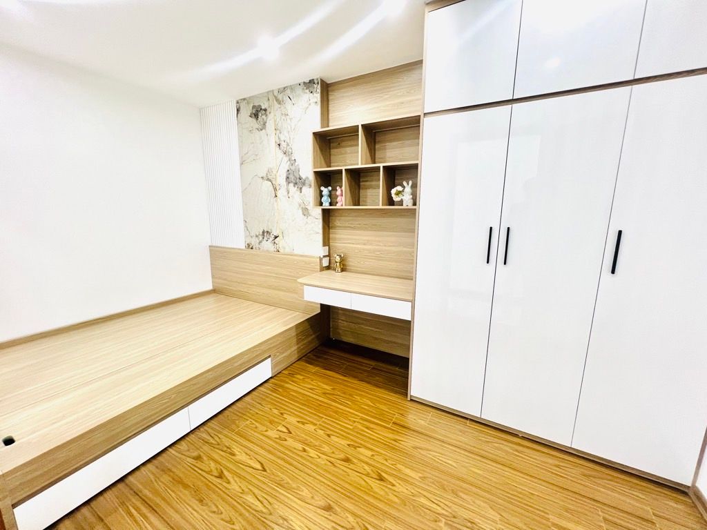 Bán nhà Thịnh Liệt - diện tích 50m2 6 tầng - Kinh doanh sầm uất - giá 22,6 tỷ