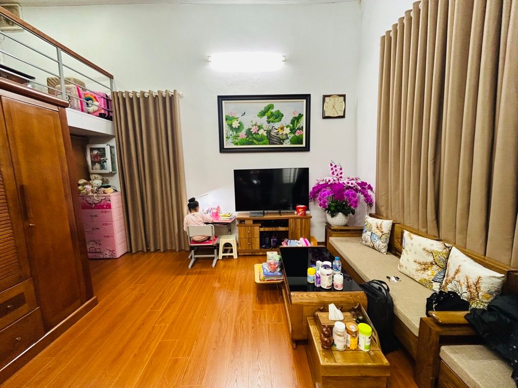 Bán nhà Thái Phiên - diện tích 60m2 3 tầng - gần Vincom Bà Triệu - giá 7 tỷ