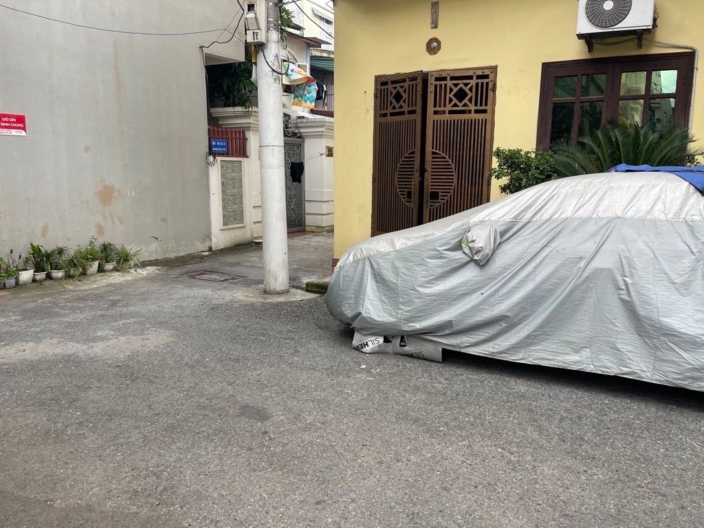 Alternative view of Bán nhà mặt phố Ngô Gia Tự 40m2 x 4 tầng, Q. Long Biên TK-427A08