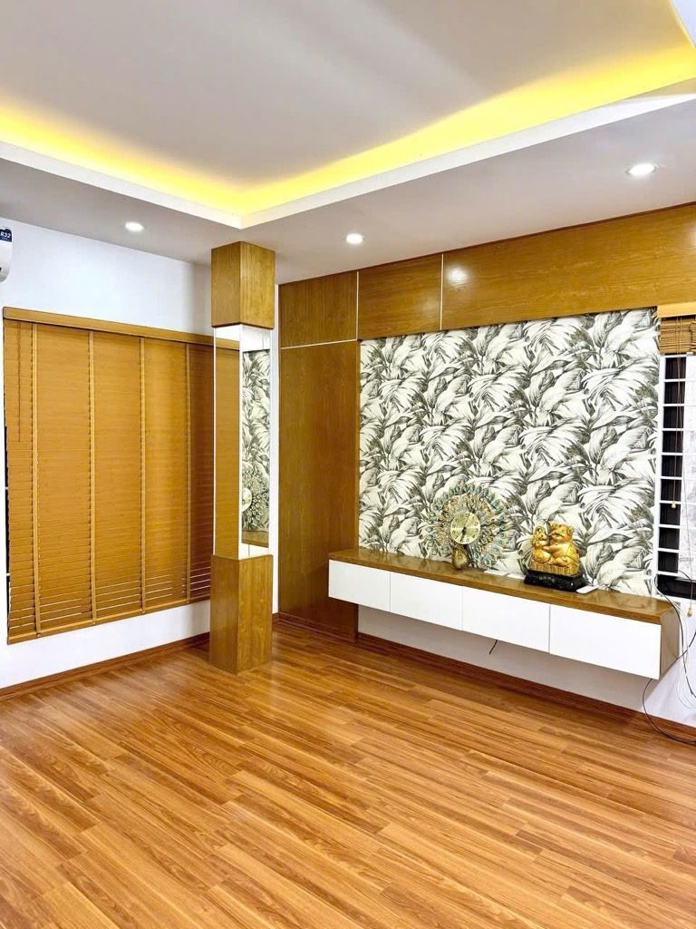 Bán nhà Pháo Đài Láng - diện tích 31m2 5 tầng - CỰC HIẾM LÔ GÓC - giá 9,5 tỷ