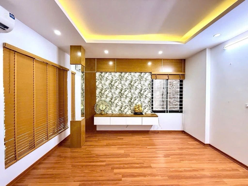 Bán nhà Pháo Đài Láng - diện tích 31m2 5 tầng - CỰC HIẾM LÔ GÓC - giá 9,5 tỷ