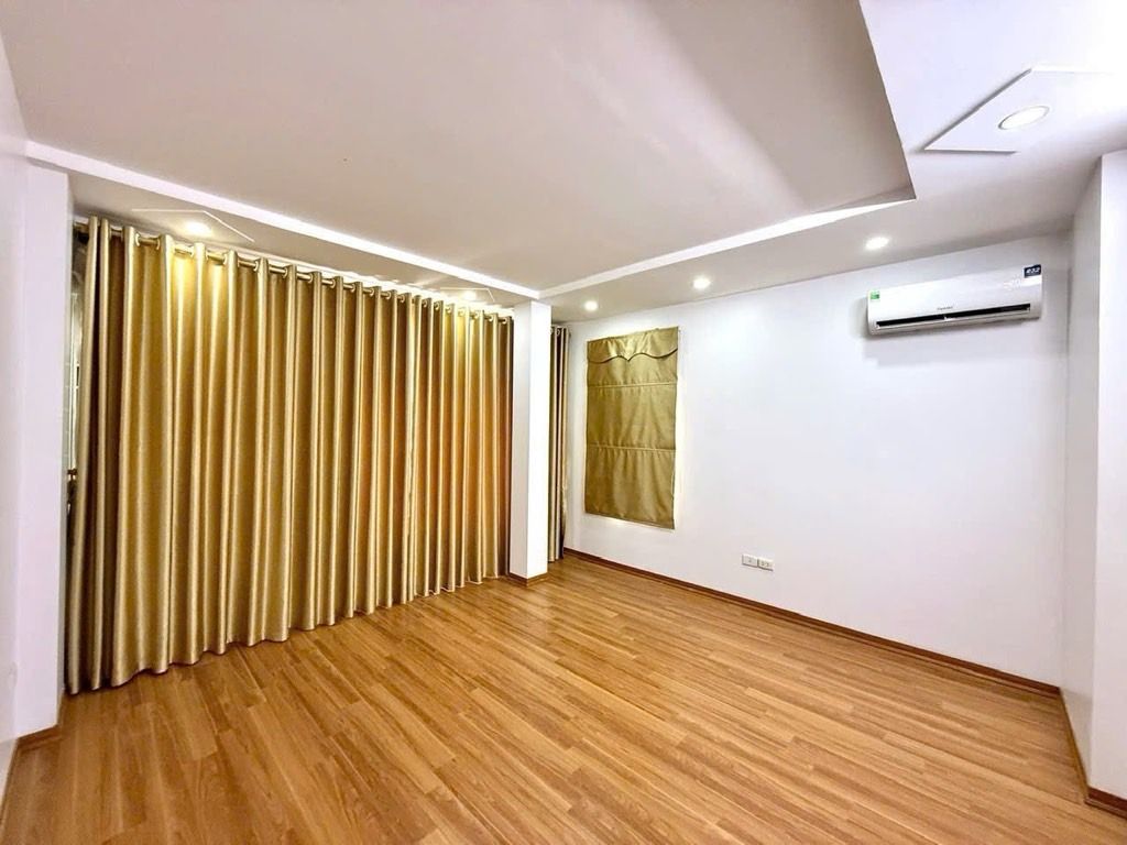 Bán nhà Pháo Đài Láng - diện tích 31m2 5 tầng - CỰC HIẾM LÔ GÓC - giá 9,5 tỷ
