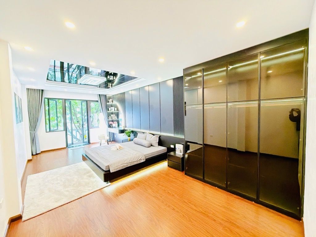 Bán nhà Nguyễn Văn Trỗi - diện tích 44m2 5 tầng - Ô TÔ TRÁNH - giá 19,8 tỷ