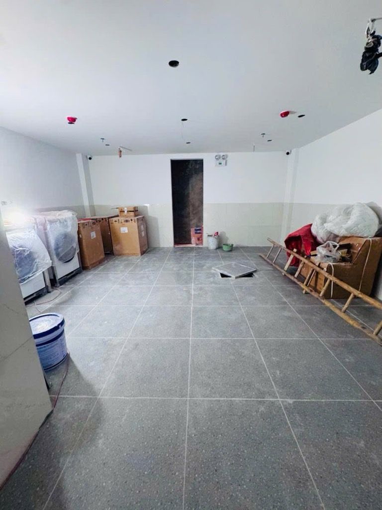 Bán nhà Bùi Xương Trạch - diện tích 70m2 7 tầng - Thang máy - giá 23,8 tỷ