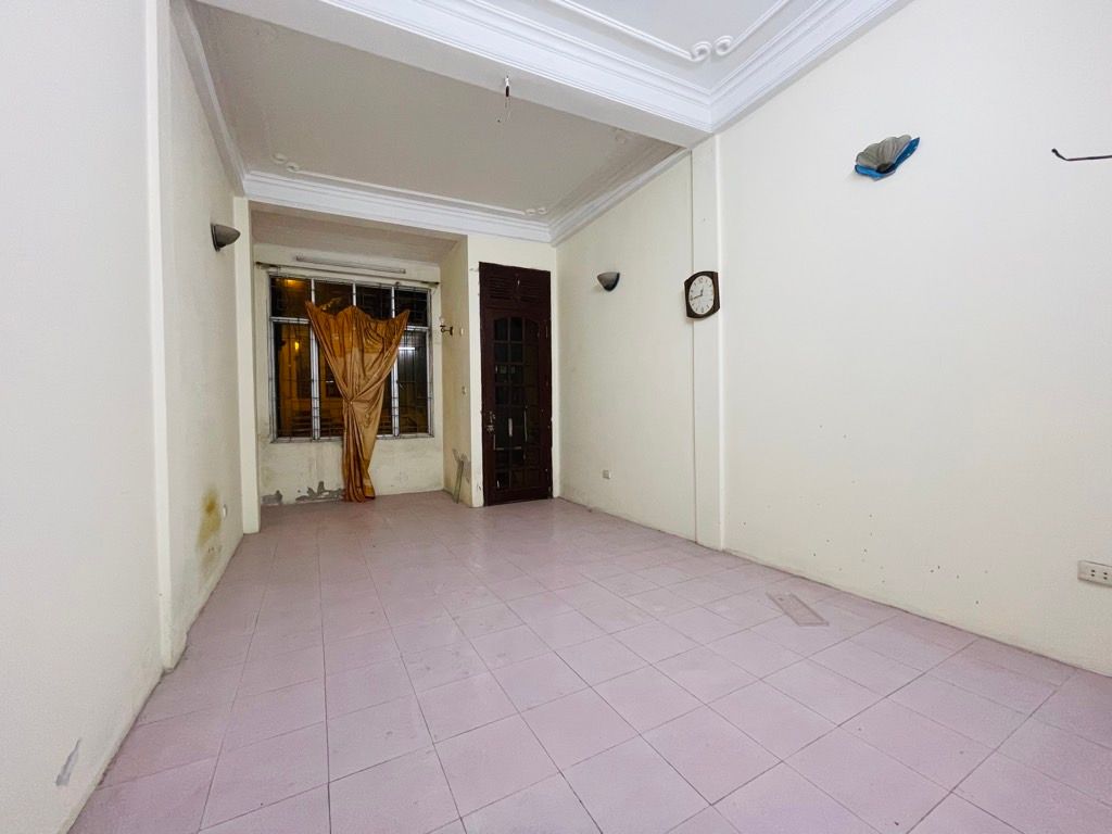 Bán nhà Hoàng Ngọc Phách - diện tích 41,5m2 5 tầng - SIÊU PHẨM PHÂN LÔ ÔTÔ TRÁNH - giá 19,5 tỷ