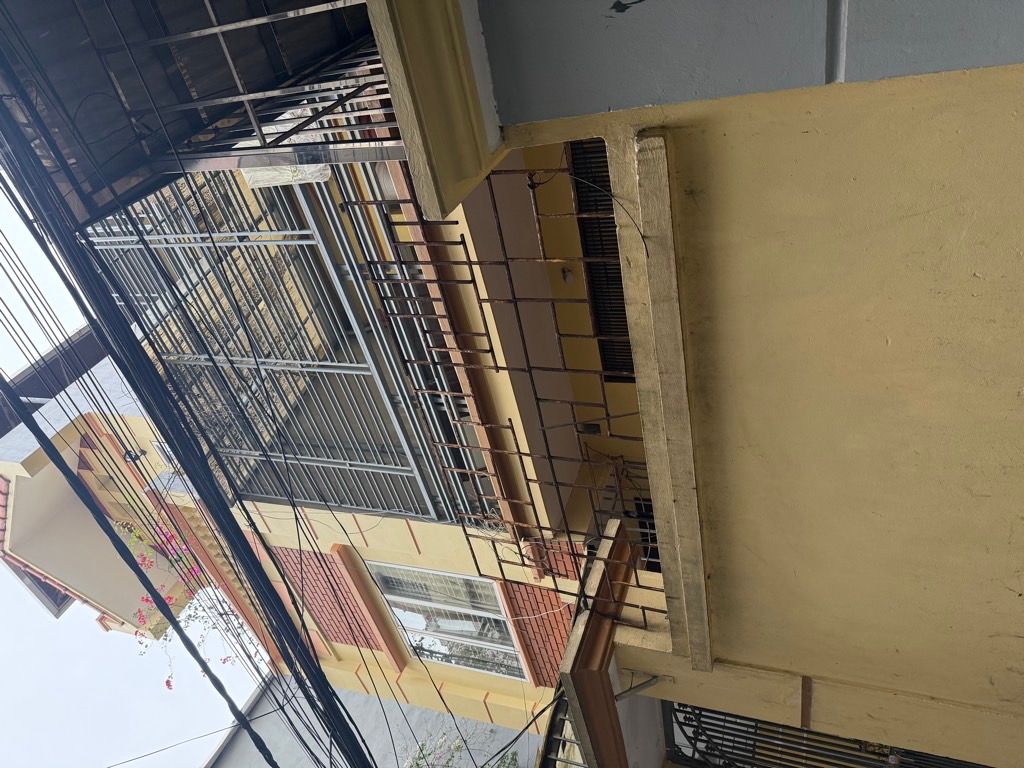 Bán nhà Hoàng mai - diện tích 85m2 3 tầng - Ngõ đẹp, nhà xác định bán đất tặng nhà - giá 19 tỷ