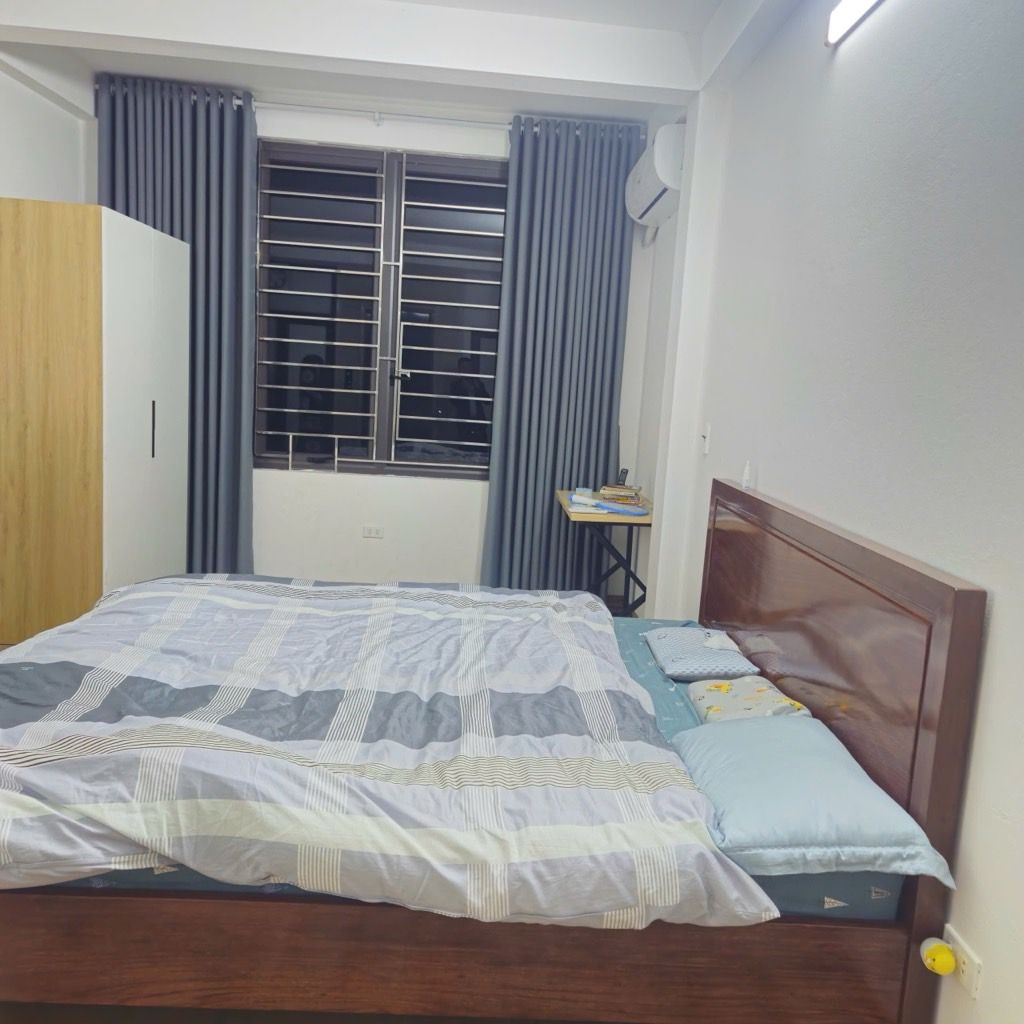 Bán nhà Quốc Bảo - diện tích 31m2 6 tầng - Ô tô vào nhà - giá 12,5 tỷ