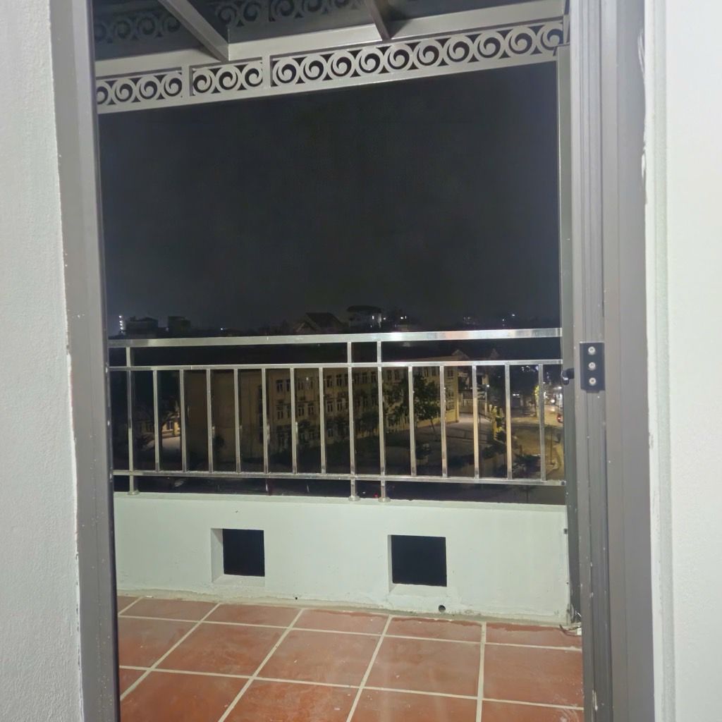 Bán nhà Quốc Bảo - diện tích 31m2 6 tầng - Ô tô vào nhà - giá 12,5 tỷ