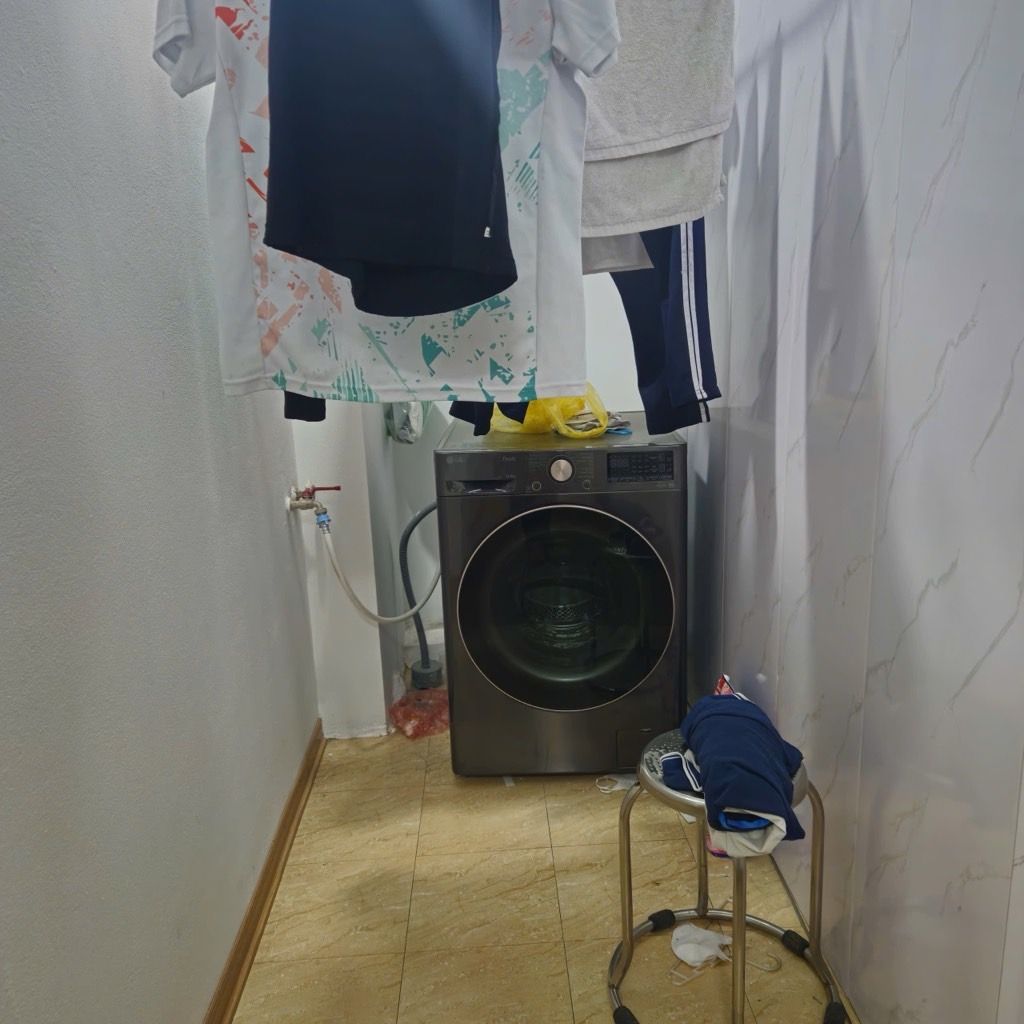 Bán nhà Quốc Bảo - diện tích 31m2 6 tầng - Ô tô vào nhà - giá 12,5 tỷ