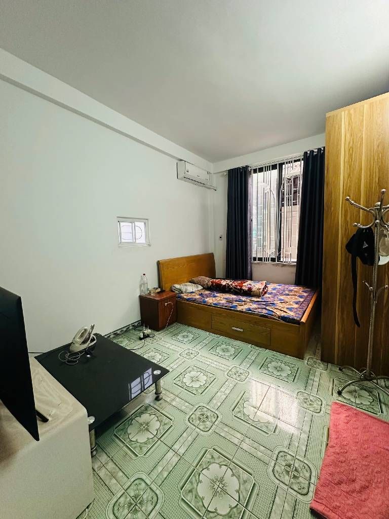 Bán nhà Phố 8/3 - diện tích 23m2 5 tầng - Ô tô đỗ cổng - giá 8 tỷ