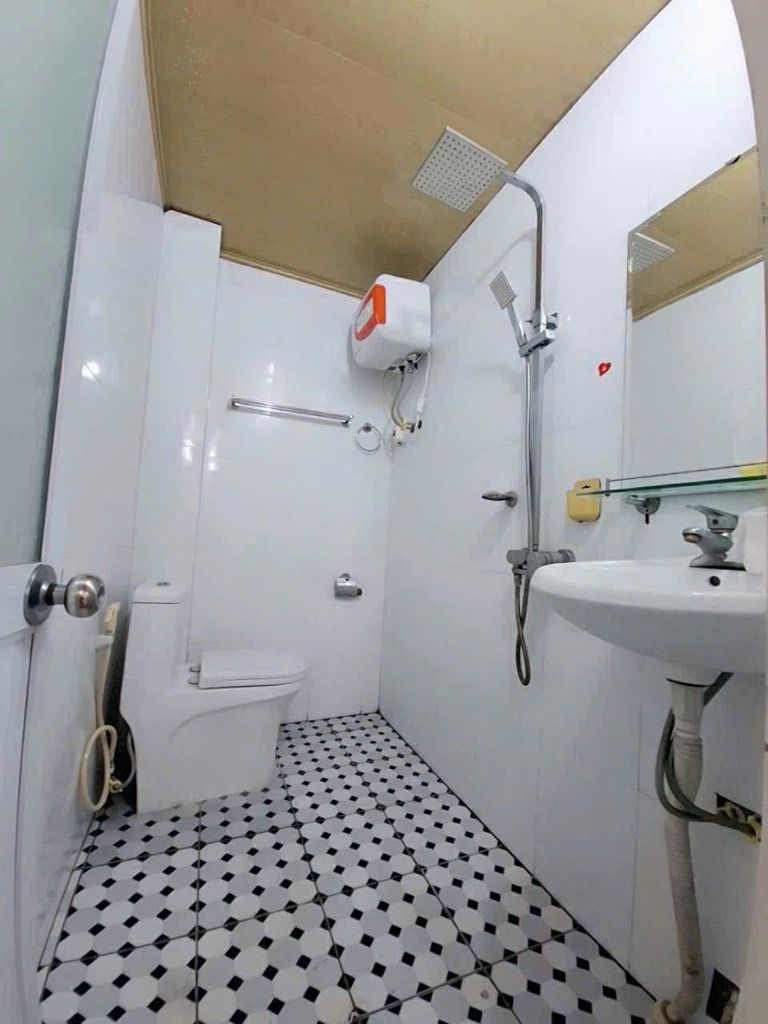 Bán nhà Đông Thiên - diện tích 30m2 3 tầng - Lô góc 2 mặt tiền - giá 2,8 tỷ