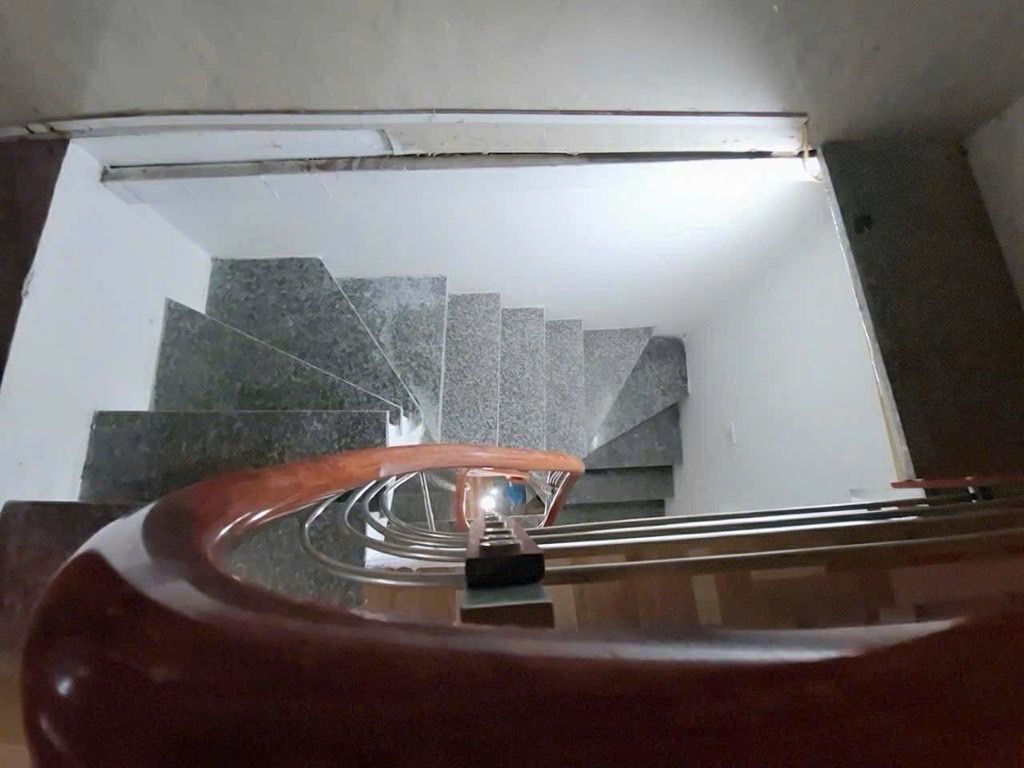 Bán nhà Đông Thiên - diện tích 30m2 3 tầng - Lô góc 2 mặt tiền - giá 2,8 tỷ