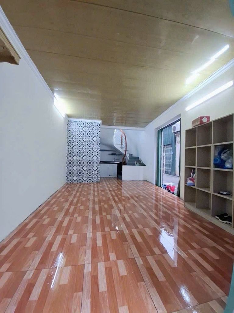 Bán nhà Đông Thiên - diện tích 30m2 3 tầng - Lô góc 2 mặt tiền - giá 2,8 tỷ