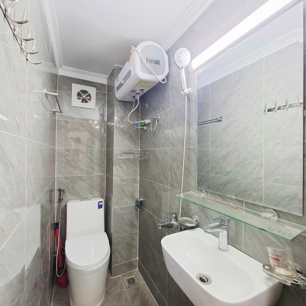 Bán nhà Đỗ Thuận - diện tích 32m2 5 tầng - GẦN Ô TÔ - NGÕ THÔNG - NHÀ ĐẸP - giá 7,5 tỷ