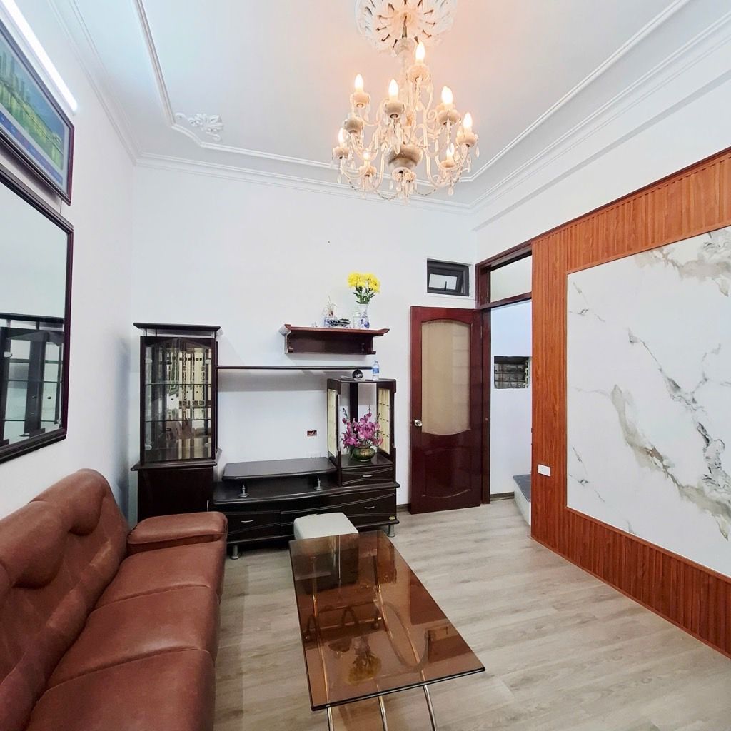 Bán nhà Đỗ Thuận - diện tích 32m2 5 tầng - GẦN Ô TÔ - NGÕ THÔNG - NHÀ ĐẸP - giá 7,5 tỷ