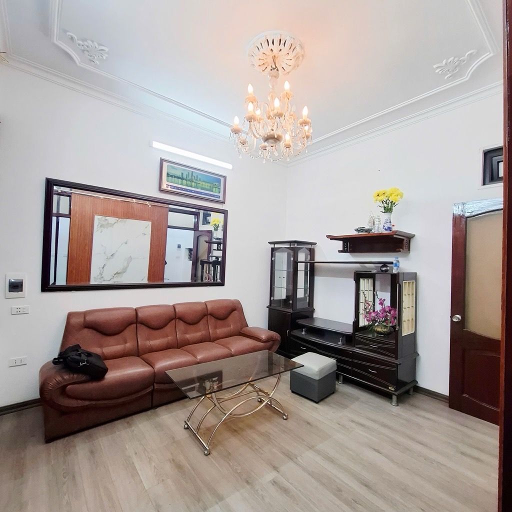 Bán nhà Đỗ Thuận - diện tích 32m2 5 tầng - GẦN Ô TÔ - NGÕ THÔNG - NHÀ ĐẸP - giá 7,5 tỷ