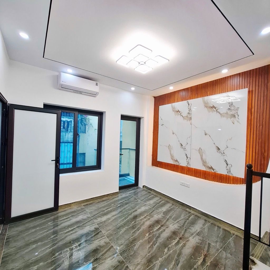 Bán nhà Đỗ Thuận - diện tích 32m2 5 tầng - GẦN Ô TÔ - NGÕ THÔNG - NHÀ ĐẸP - giá 7,5 tỷ