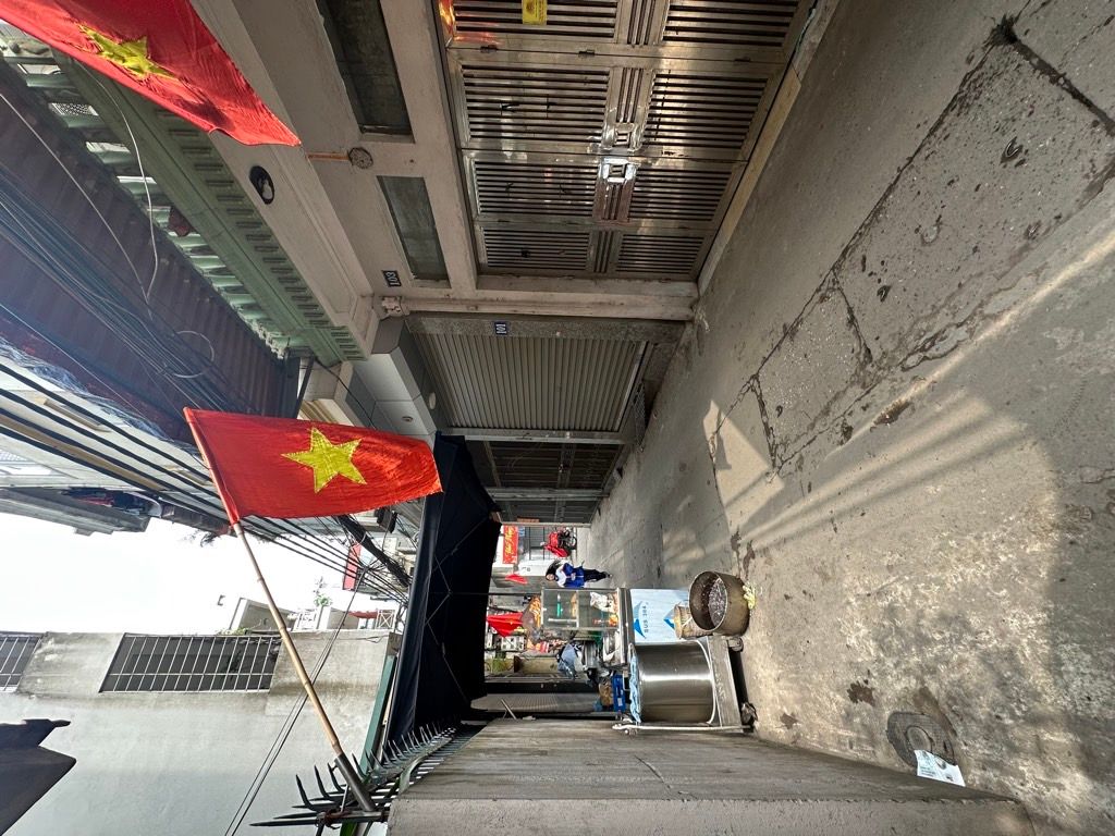 Bán nhà Nguyễn Văn Viên - diện tích 30.2m2 3 tầng - Phân lô ô tô ngõ thông - giá 10,5 tỷ