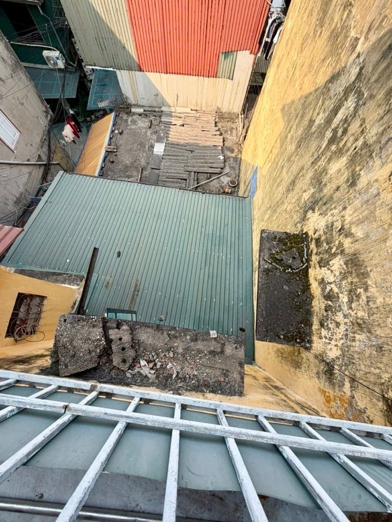 Bán nhà Tân Mai - diện tích 38.3m2 2 tầng - Cực hiếm - giá 4,3 tỷ