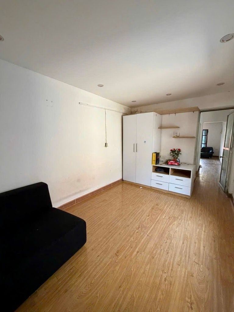 Bán nhà Tân Mai - diện tích 38.3m2 2 tầng - Cực hiếm - giá 4,3 tỷ