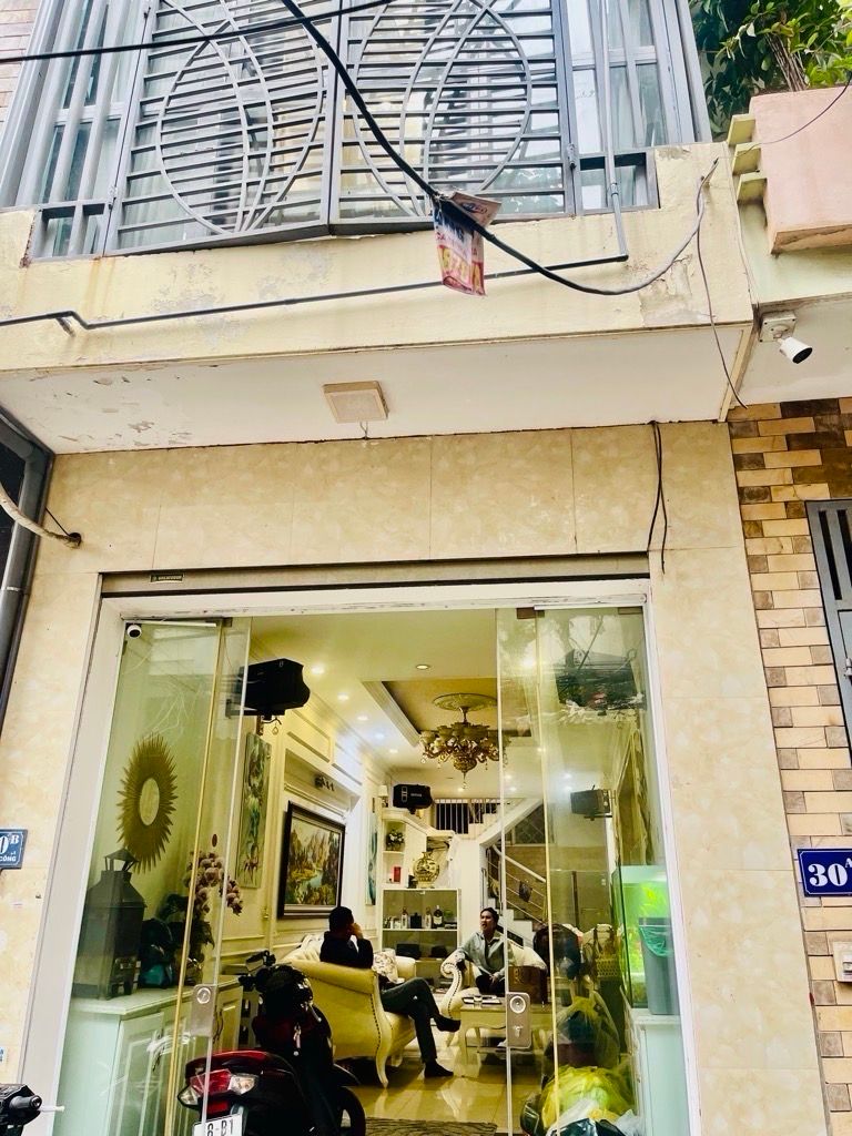 Bán nhà Định Công - diện tích 45.6m2 4 tầng - Ô tô đỗ cửa - giá 12,9 tỷ