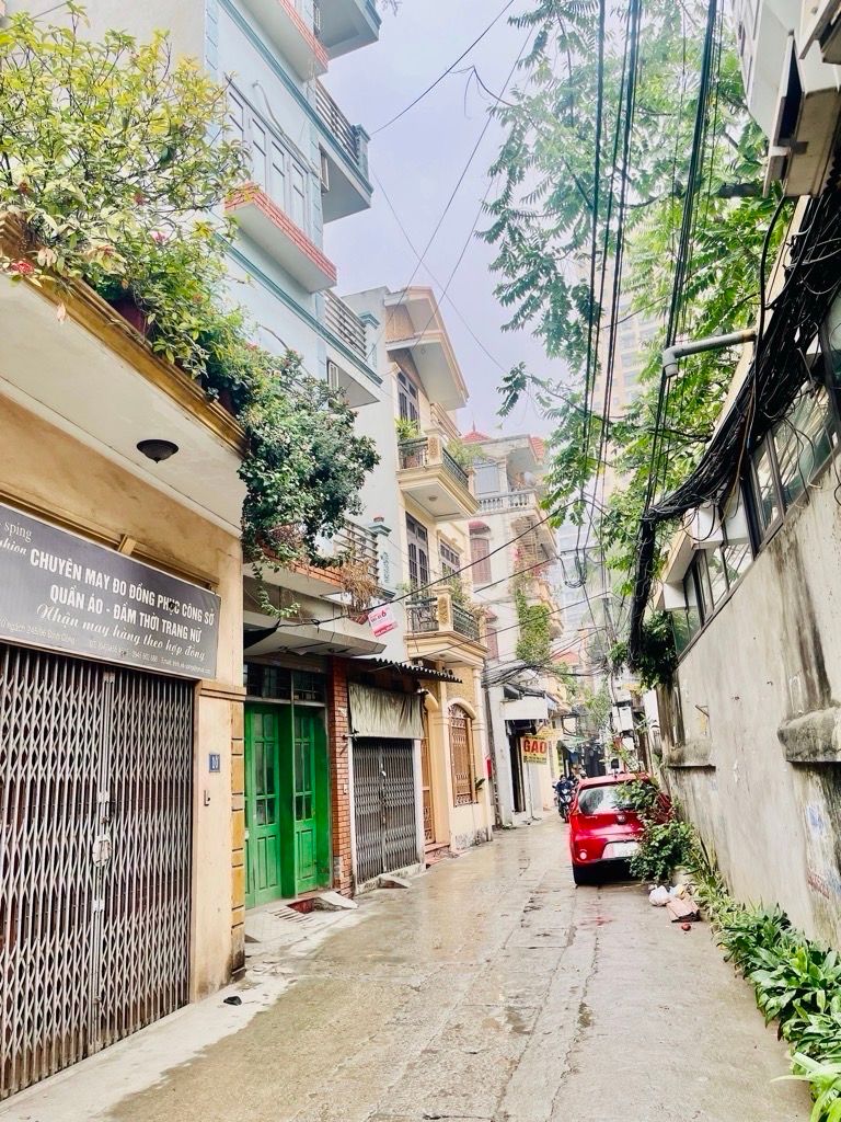 Bán nhà Định Công - diện tích 45.6m2 4 tầng - Ô tô đỗ cửa - giá 12,9 tỷ