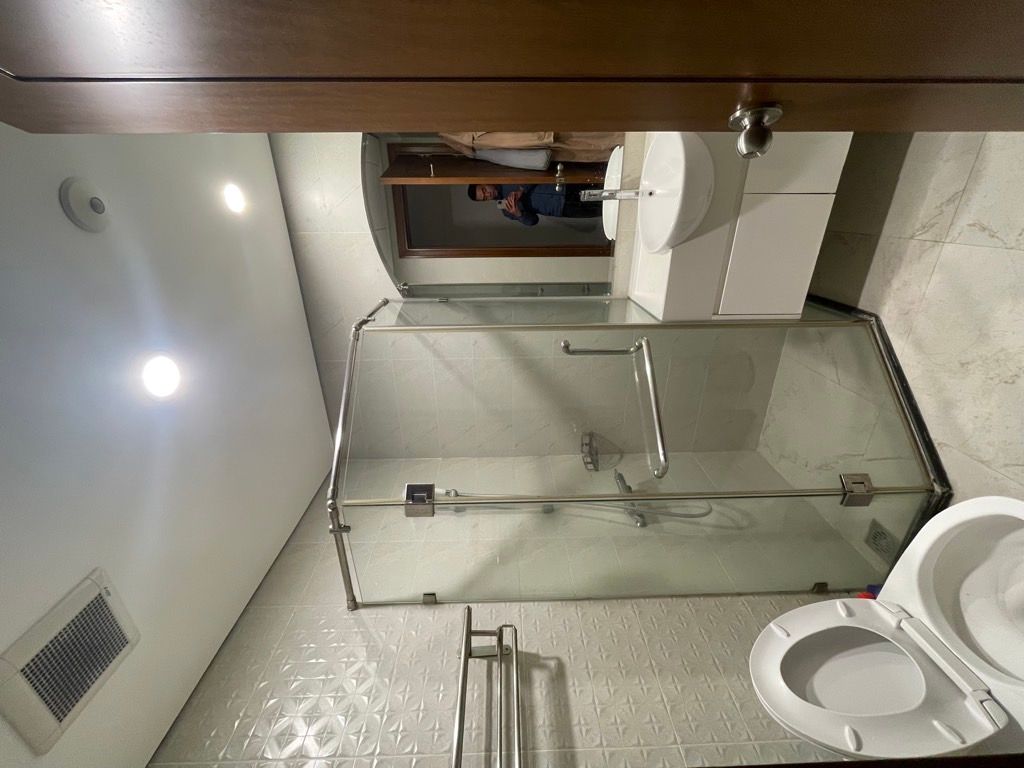 Bán nhà Minh Khai - diện tích 69m2 21 tầng - Lô góc 2 ban công - giá 13 tỷ