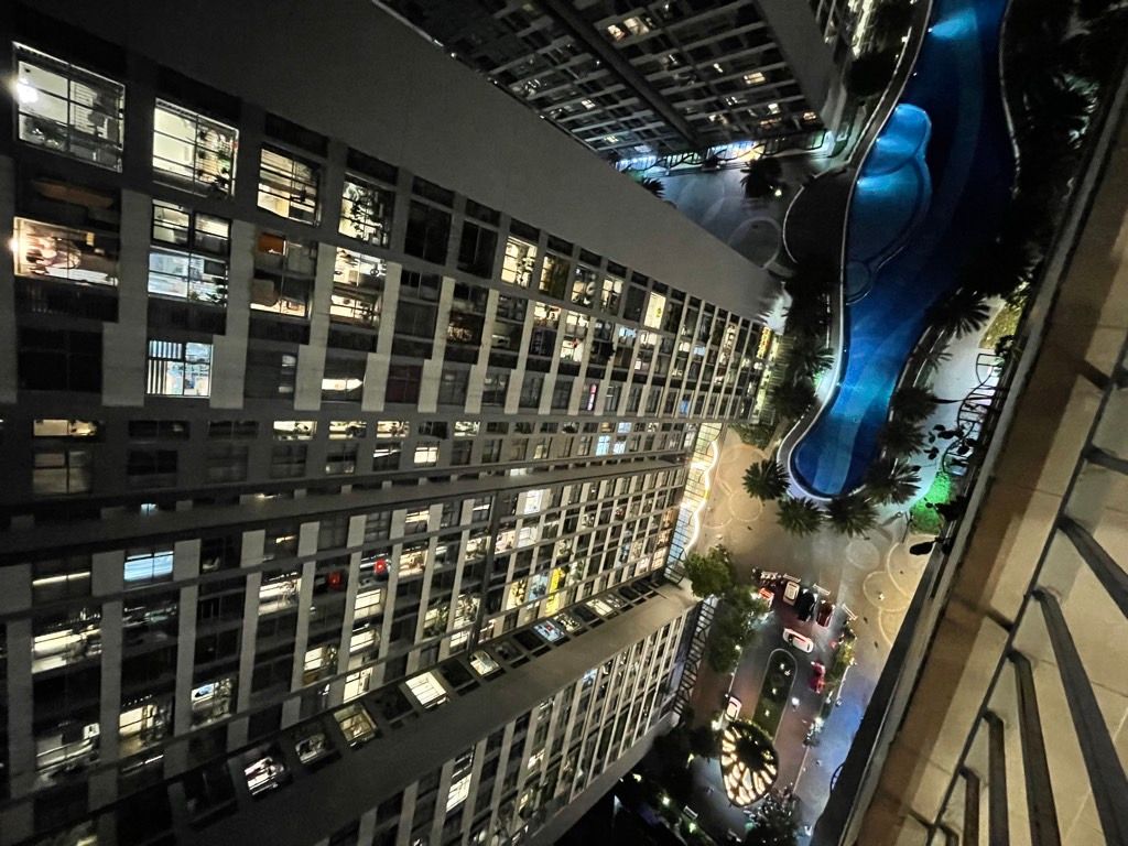 Bán nhà Minh Khai - diện tích 69m2 21 tầng - Lô góc 2 ban công - giá 13 tỷ