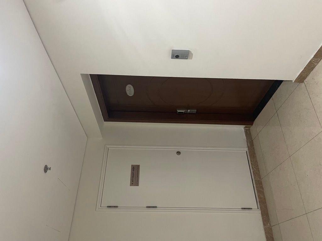 Bán nhà Minh Khai - diện tích 69m2 21 tầng - Lô góc 2 ban công - giá 13 tỷ