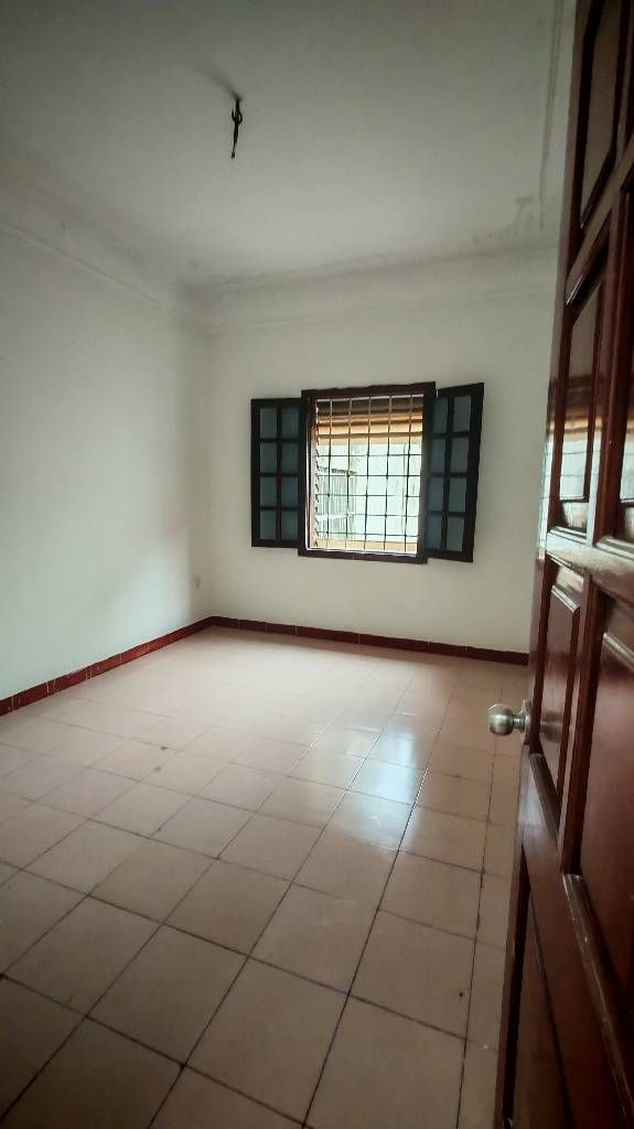 Bán nhà Thái Thịnh 1 - diện tích 50.5m2 4 tầng - Mặt ngõ ô tô tránh - giá 22 tỷ