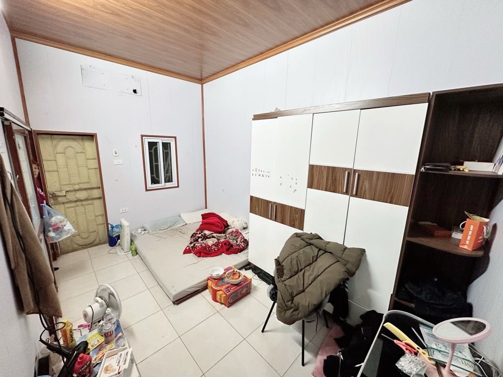 Bán nhà Dương Văn Bé - diện tích 20,1m2 3 tầng - vị trí cực đẹp, cách mặt phố chỉ 30m - giá 5,2 tỷ