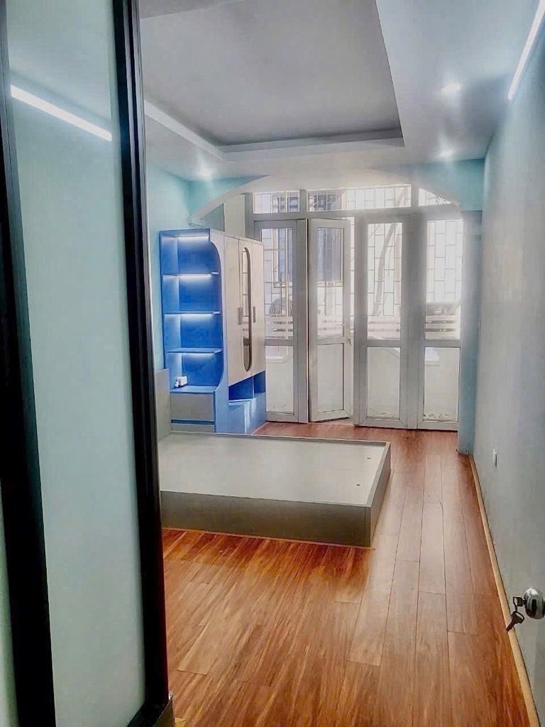 Bán nhà Khương đình - diện tích 39m2 6 tầng - Sổ đỏ chính chủ - giá 9,9 tỷ