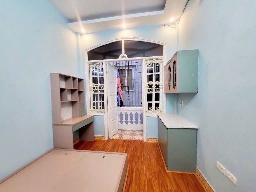 Bán nhà Khương đình - diện tích 39m2 6 tầng - Sổ đỏ chính chủ - giá 9,9 tỷ