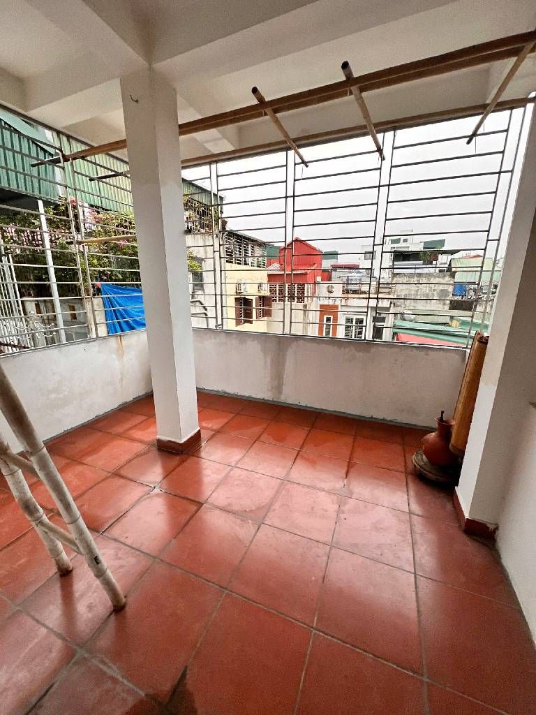 Bán nhà Văn Chương - diện tích 13,1m2 6 tầng - MẶT NGÕ Ô TÔ QUA NHÀ - giá 6,35 tỷ