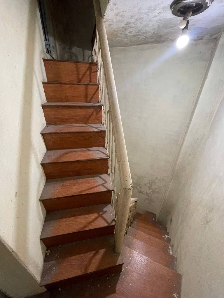 Bán nhà Ngõ Tô Hoàng - diện tích 25m2 3 tầng - Gần ô tô - giá 5,98 tỷ