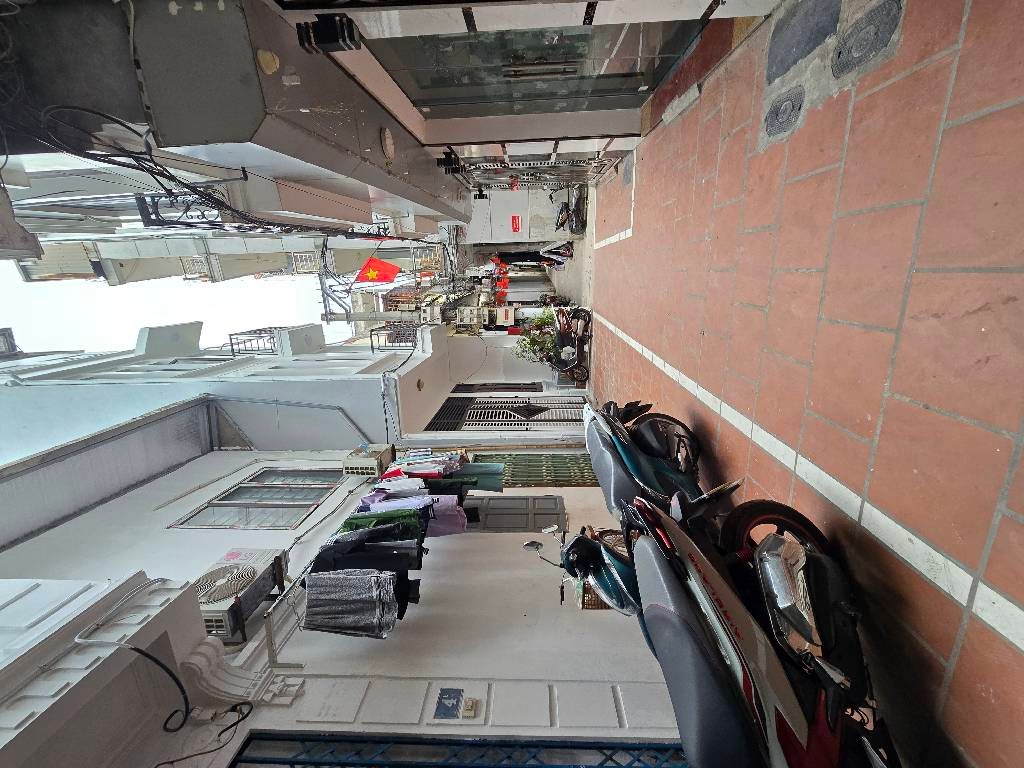 Bán nhà Gốc đề - diện tích 27.2m2 4 tầng - 2 mặt thoáng - giá 7,9 tỷ