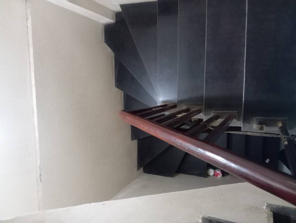 Bán nhà Chợ Khâm Thiên - diện tích 37m2 5 tầng - Nhà dân xây, ngõ thông, kinh doanh - giá 15,2 tỷ