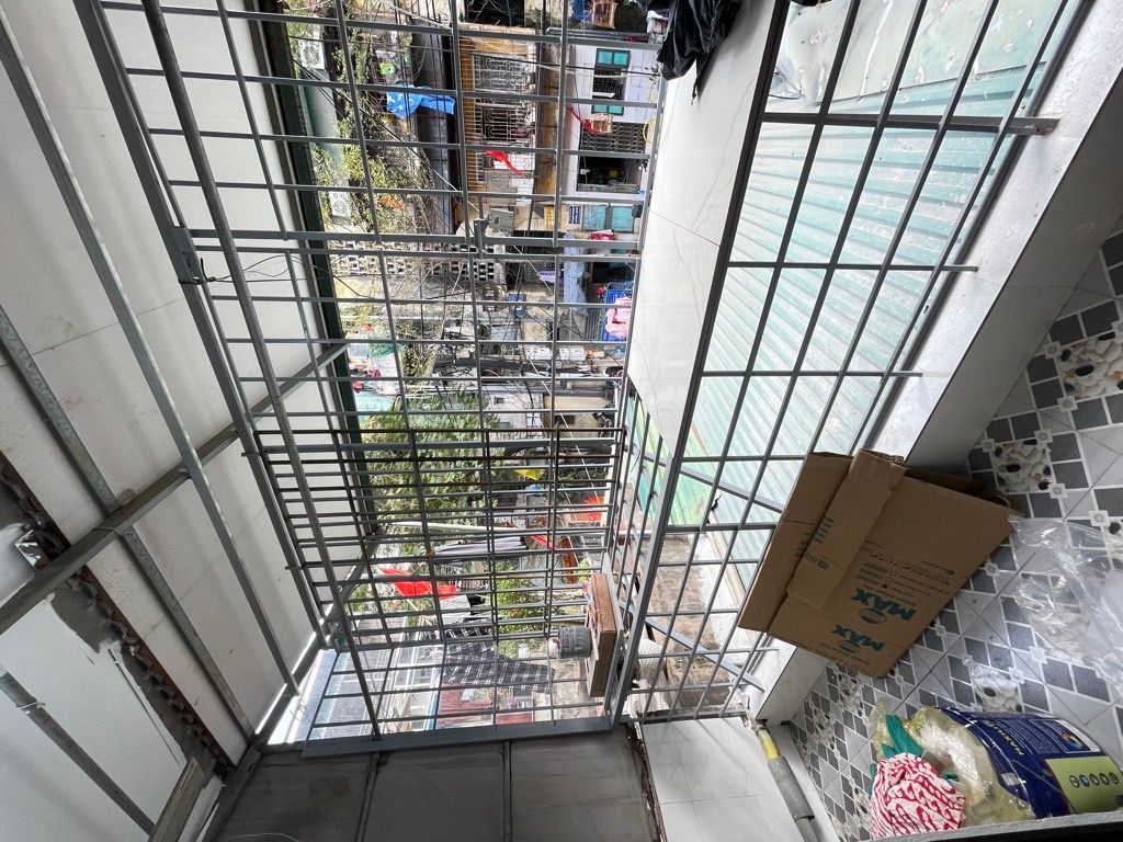 Bán nhà Phố 8/3 - diện tích 60m2 1 tầng - Ô tô đỗ chân cầu thang - giá 3,5 tỷ