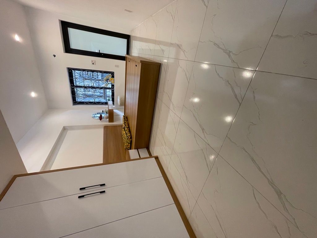 Bán nhà Phố 8/3 - diện tích 60m2 1 tầng - Ô tô đỗ chân cầu thang - giá 3,5 tỷ