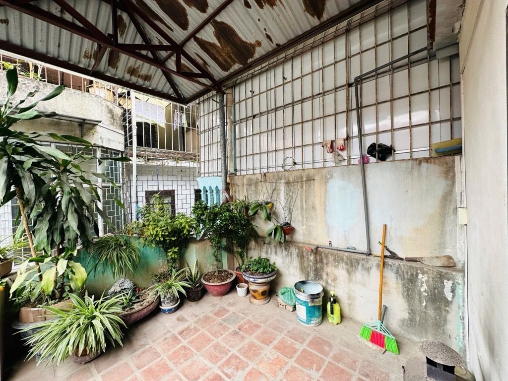 Bán nhà Ngọc Hồi - diện tích 47m2 4 tầng - Nhà hai mặt ngõ trước sau - giá 12,95 tỷ