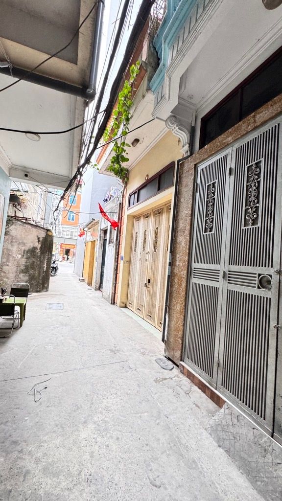 Bán nhà Ngọc Hồi - diện tích 47m2 4 tầng - Nhà hai mặt ngõ trước sau - giá 12,95 tỷ