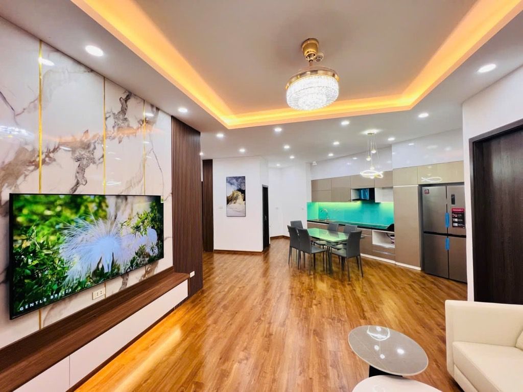 Bán nhà Nguyễn Chí Thanh - diện tích 120m2 11 tầng - Vị trí trung tâm, gần các trường Đại Học - giá 11,3 tỷ