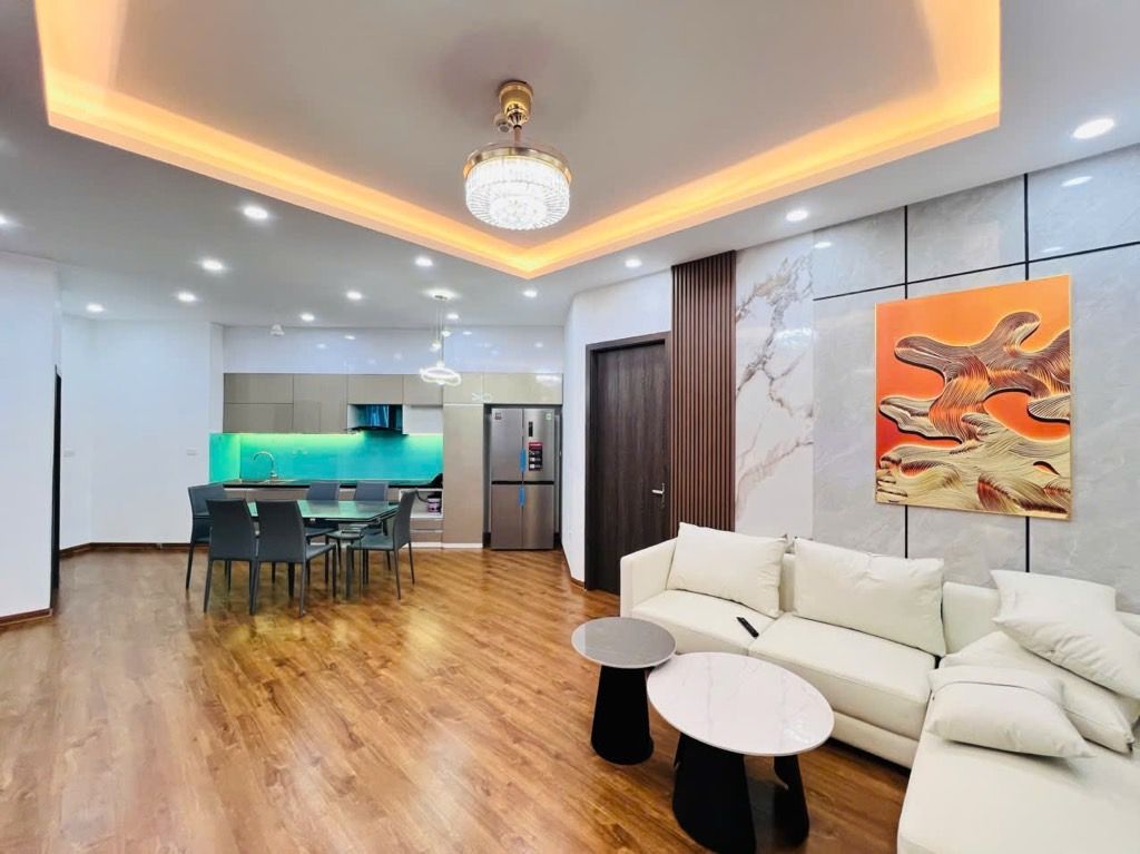 Bán nhà Nguyễn Chí Thanh - diện tích 120m2 11 tầng - Vị trí trung tâm, gần các trường Đại Học - giá 11,3 tỷ