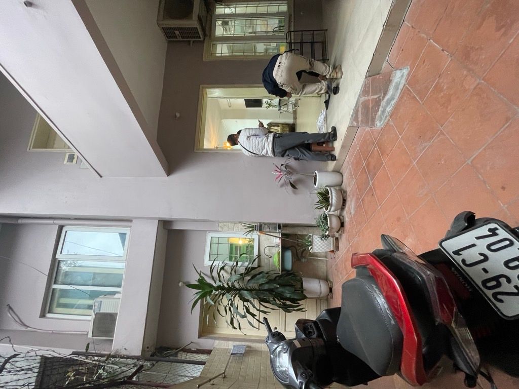 Bán nhà Đông Tác - diện tích 75m2 3 tầng - Ngõ thông, 3 gác tránh - giá 20 tỷ