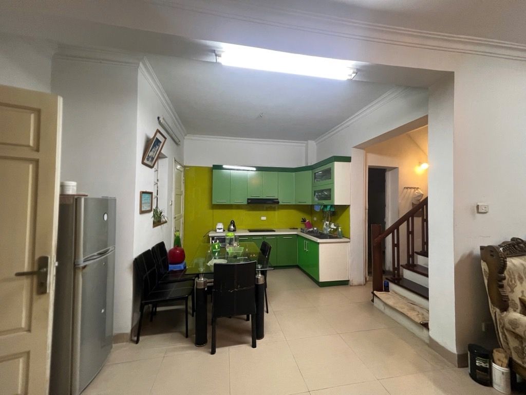 Bán nhà Đông Tác - diện tích 75m2 3 tầng - Ngõ thông, 3 gác tránh - giá 20 tỷ